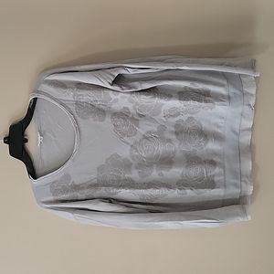 Aeropostale medium comfy floral light gray long sleeve top